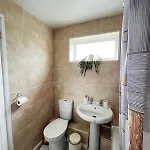 別荘 Cosy 4 Bedroom House In Knowle, ブリストル