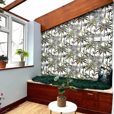 Modern 4 Bed Home,Contractors,Groups,Sleep 8 Casa vacanze Bristol