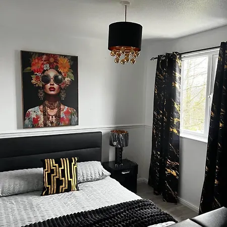 Modern 4 Bed Home,Contractors,Groups,Sleep 8 Dom wakacyjny Bristol